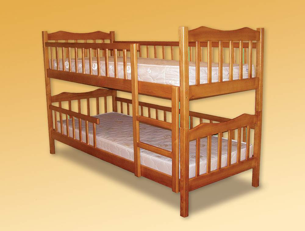 Кровать двухъярусная деревянная